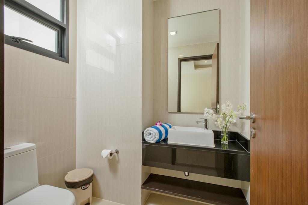 Laguna Townhome Bangtao Phuket Exterior photo
